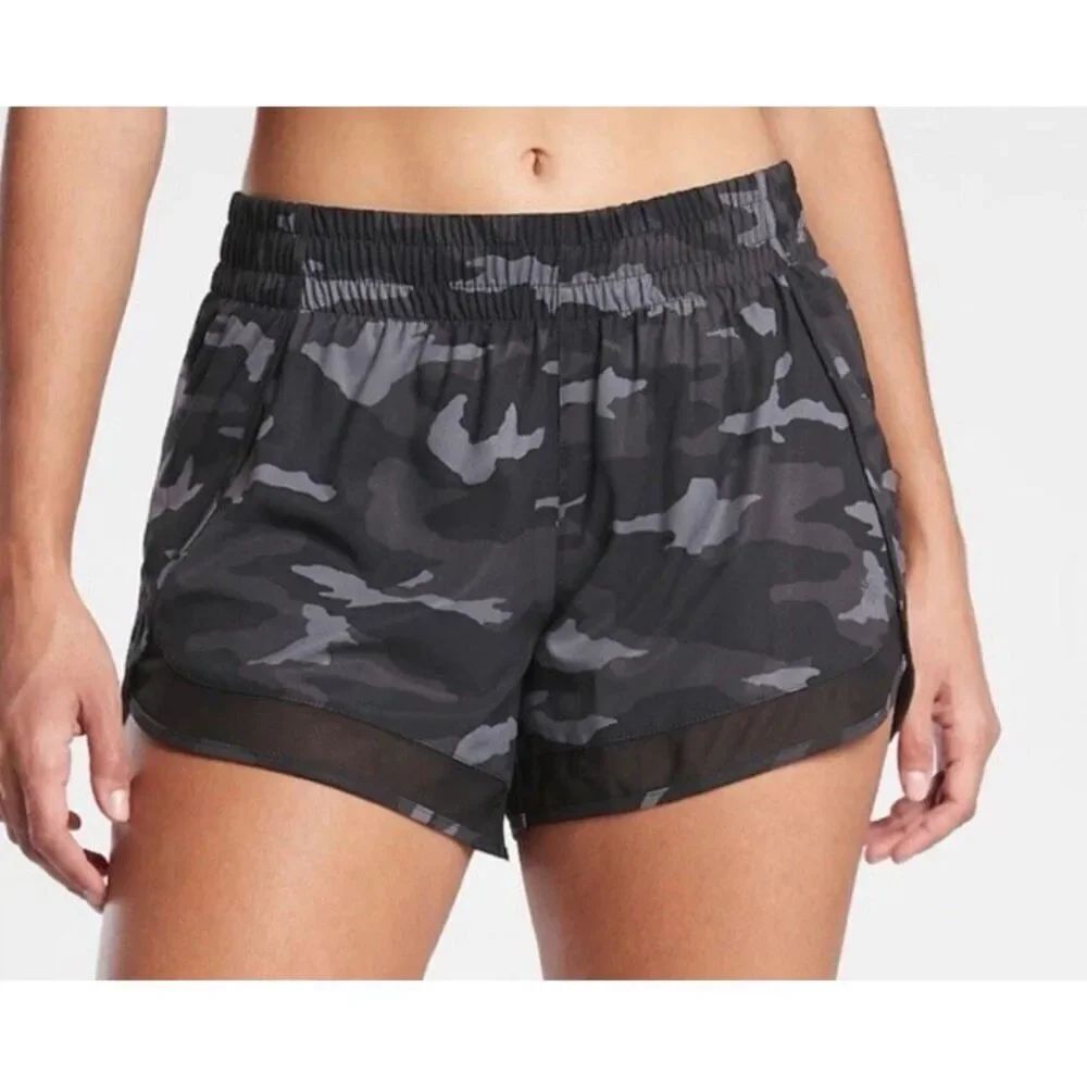 ATHLETA MESH RACE RUNNER black camo LINED SPORT SHORTS sz M